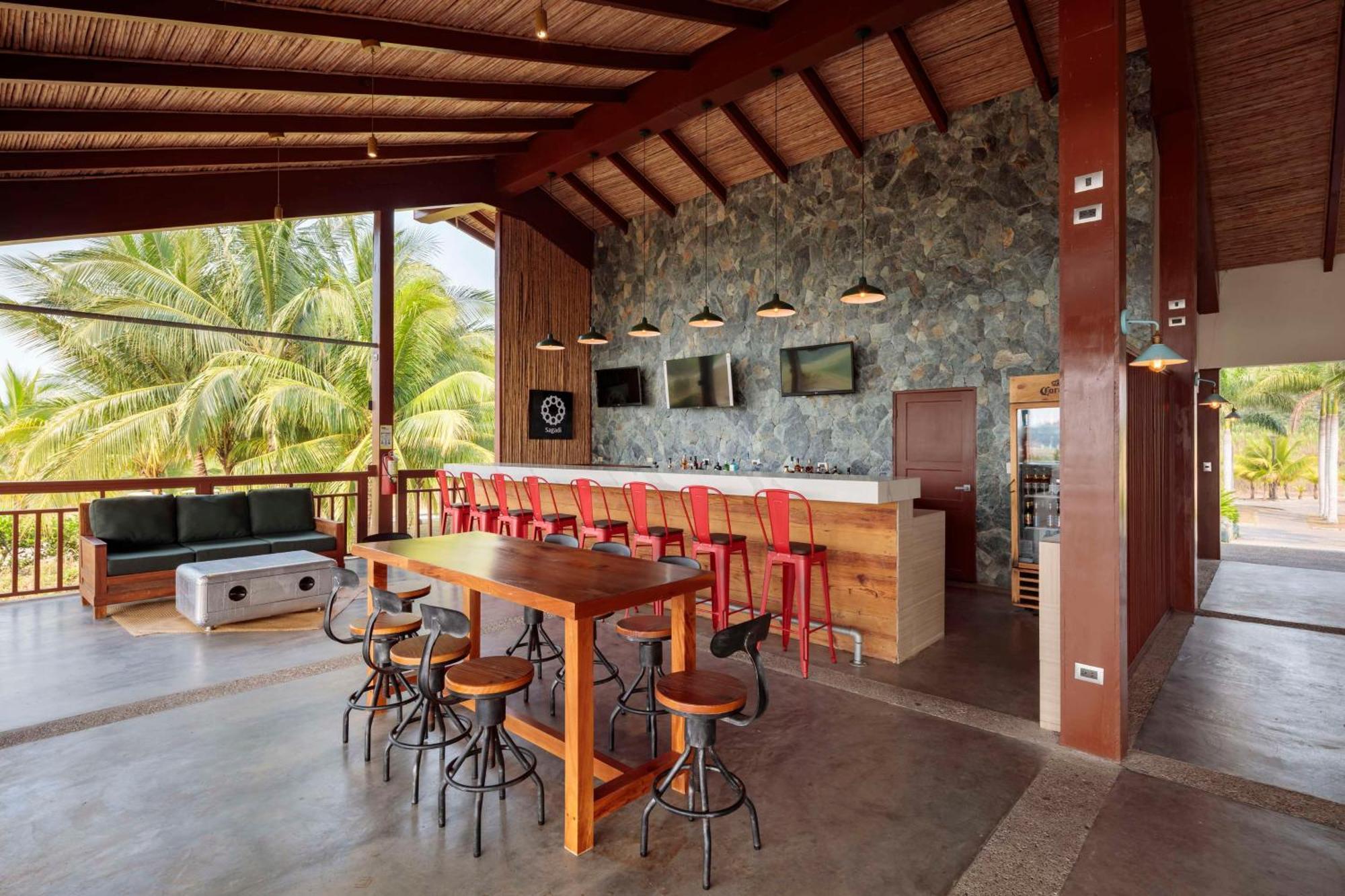 Indura Beach & Golf Resort Curio Collection By Hilton Tela Eksteriør bilde