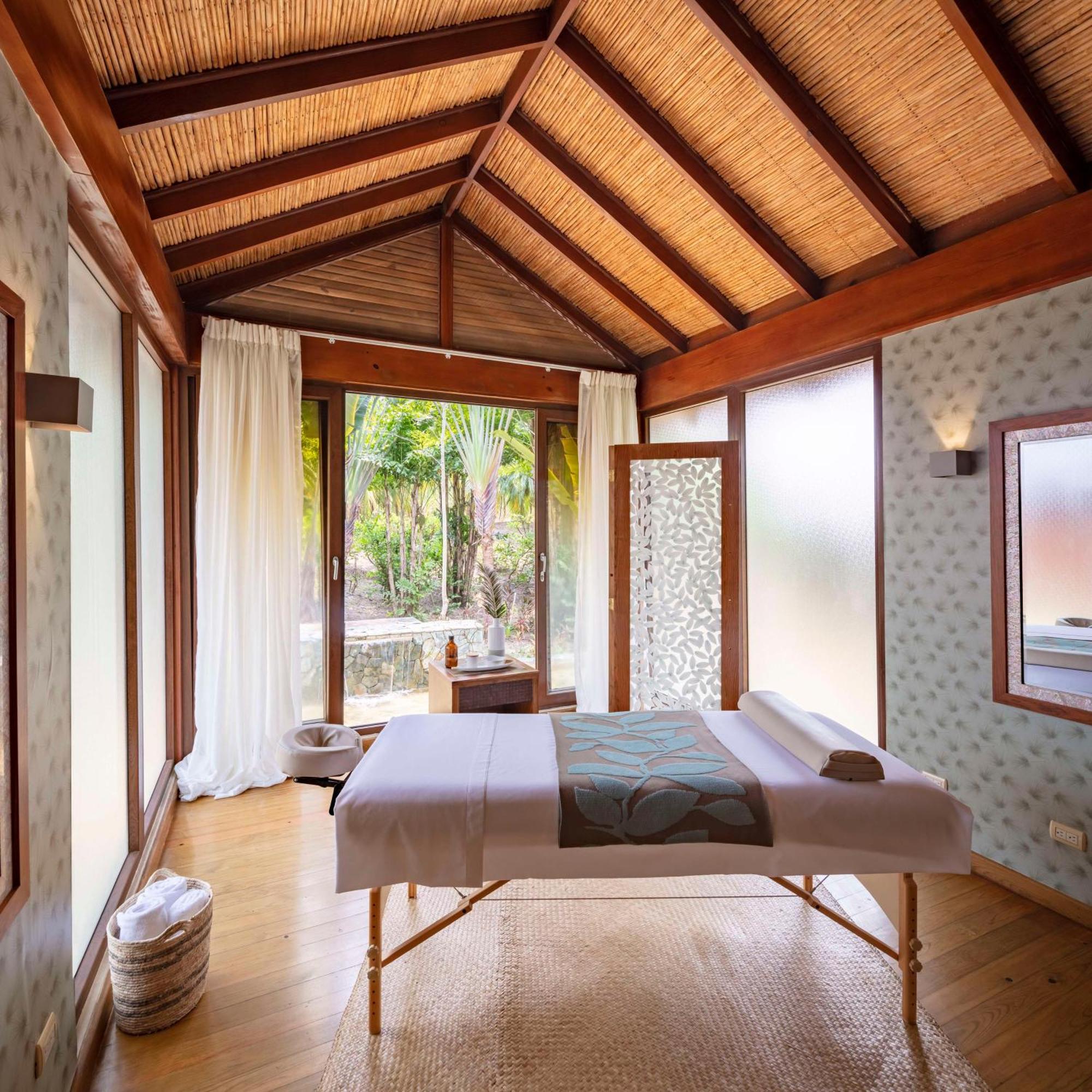 Indura Beach & Golf Resort Curio Collection By Hilton Tela Eksteriør bilde