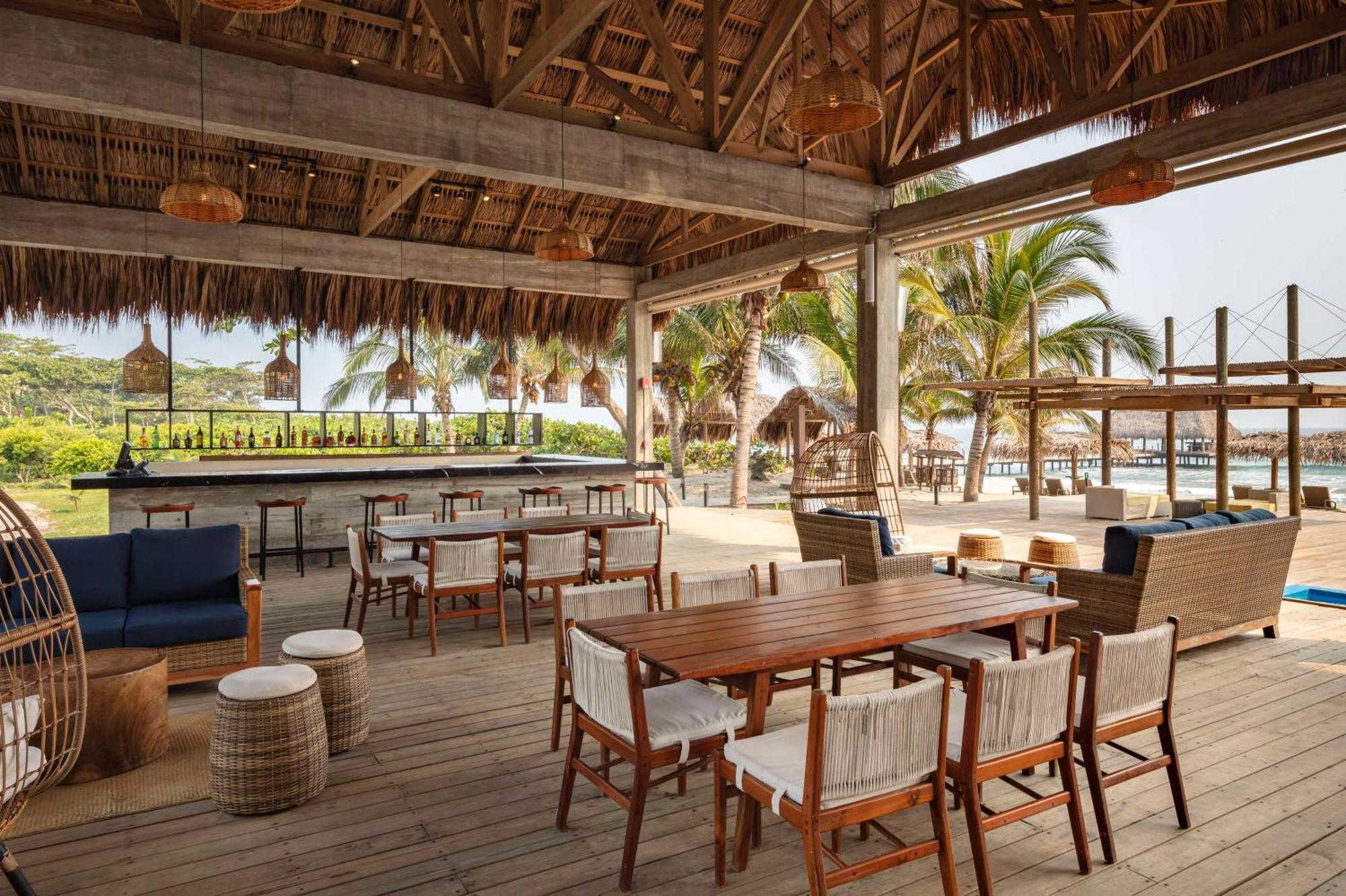 Indura Beach & Golf Resort Curio Collection By Hilton Tela Eksteriør bilde