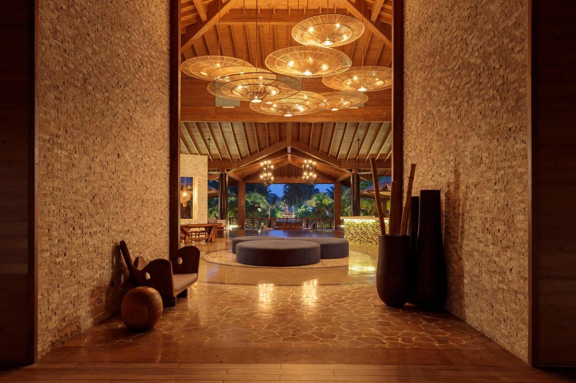 Indura Beach & Golf Resort Curio Collection By Hilton Tela Eksteriør bilde