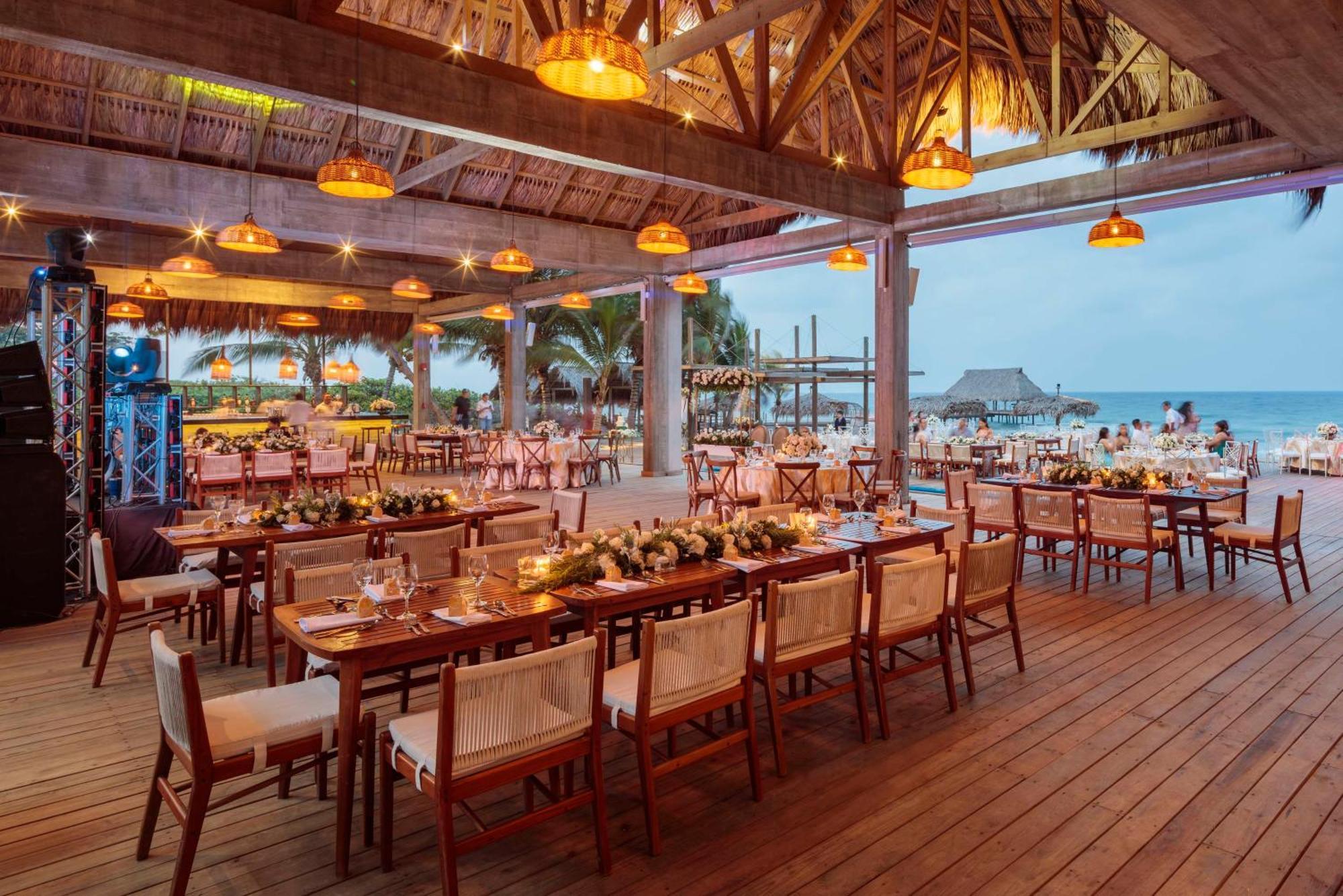 Indura Beach & Golf Resort Curio Collection By Hilton Tela Eksteriør bilde